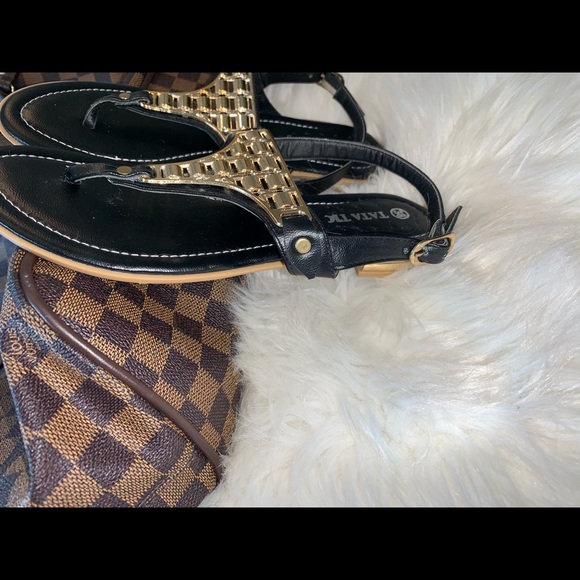 Black and gold sandals size 6.5 - Picture 7 of 8